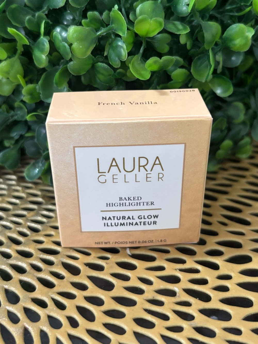 Laura Geller Baked Highlighter - Natural Glow Iluminator in French Vanilla